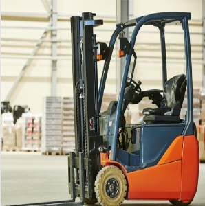 Article R. 4323-23, article 3 et Section 5 de l’arrêté du 1er mars 2004, et pour le secteur mines et carrières : Article 9 du titre ET-2-R RGIE et section 5 de l’arrêté du 30 novembre 2001 Pour les appareils de levage mobile tels que : chariot élévateur, grue auxiliaire, élévateur de personnel automoteur ou sur porteur, grue à montage rapide, mobile, hayon élévateur, portique sur camion pour benne amovible. Pour le secteur industriel.